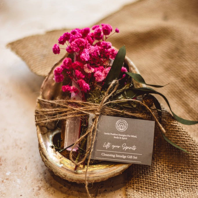 Abalone shell, Sage, Palo Santo, Selenite, Flower & Feather Gift set